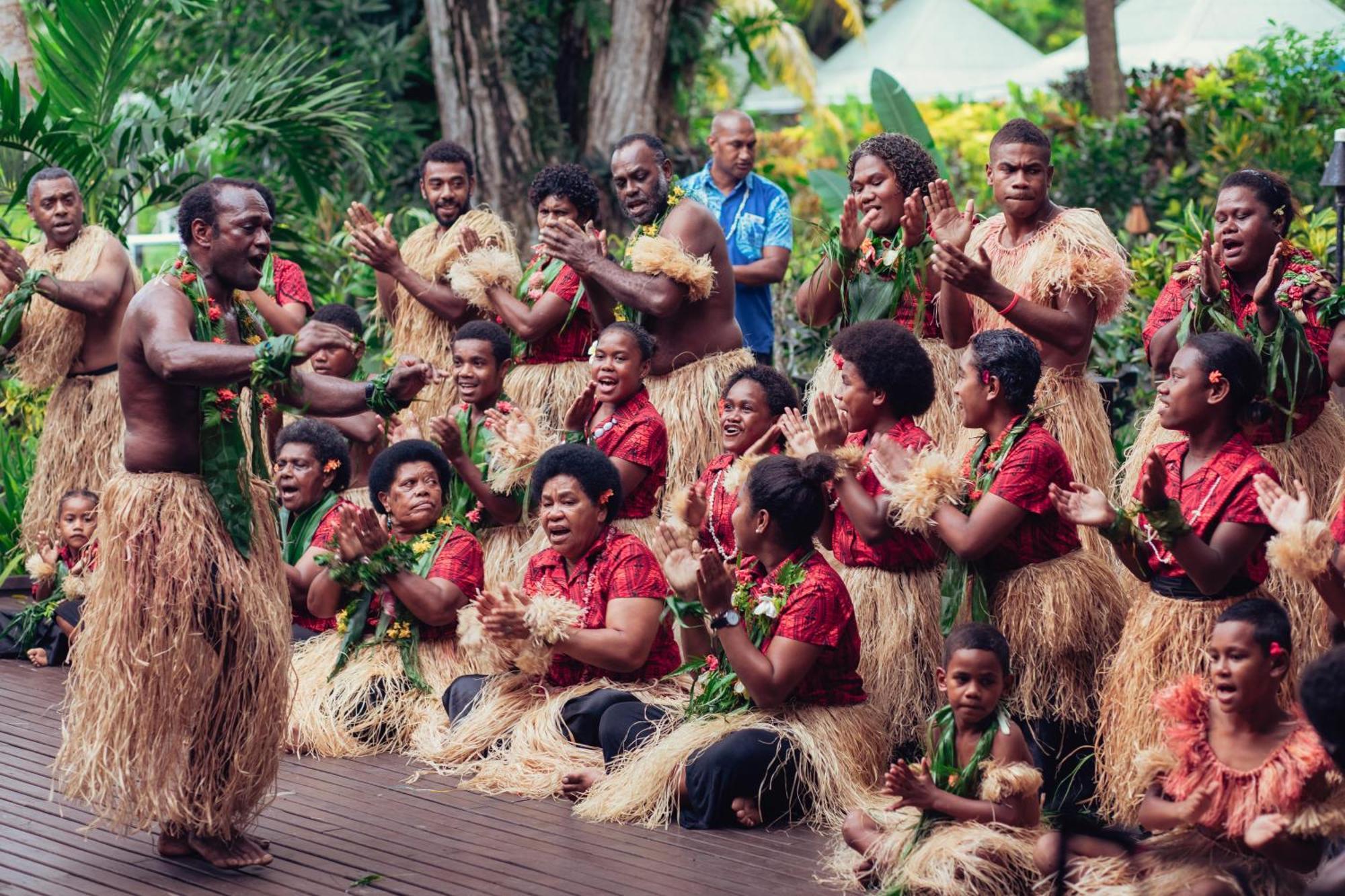 Koro Sun Resort & Rainforest Spa Савусаву Экстерьер фото